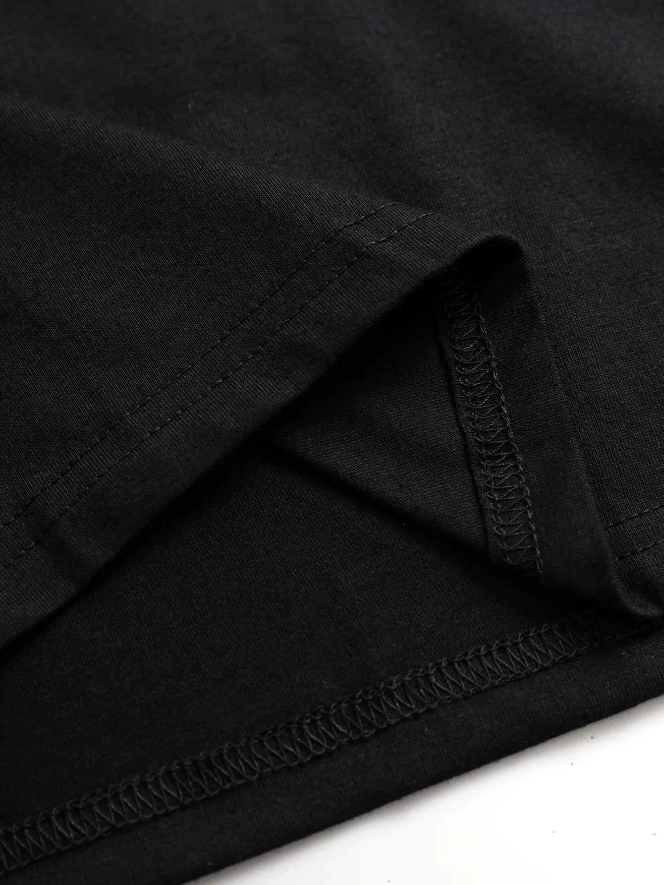 Funny Otter Eating Ramen Anime Graphic T-shirts-Unisex